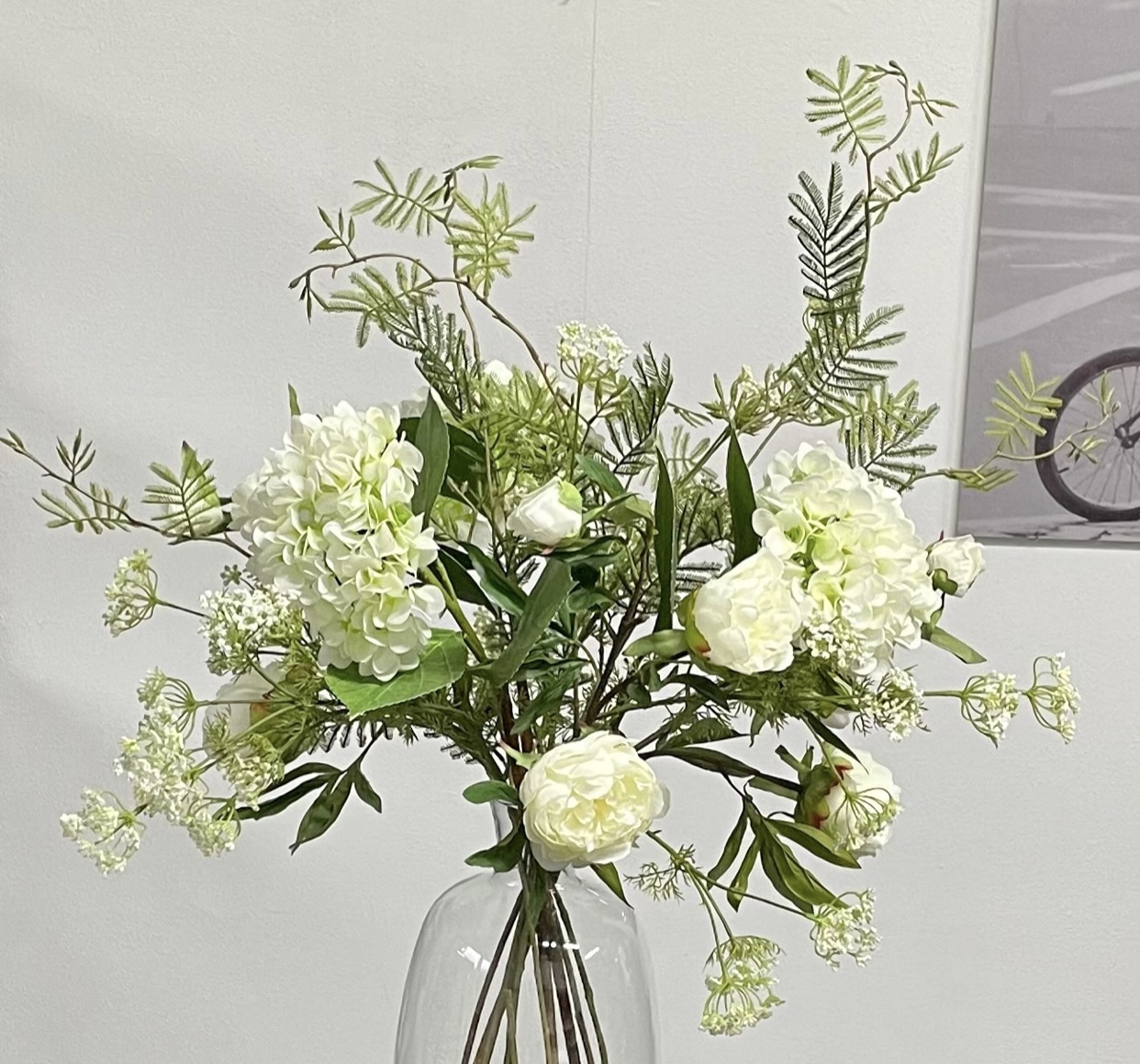 Kunstbloemen boeket met witte hortensia