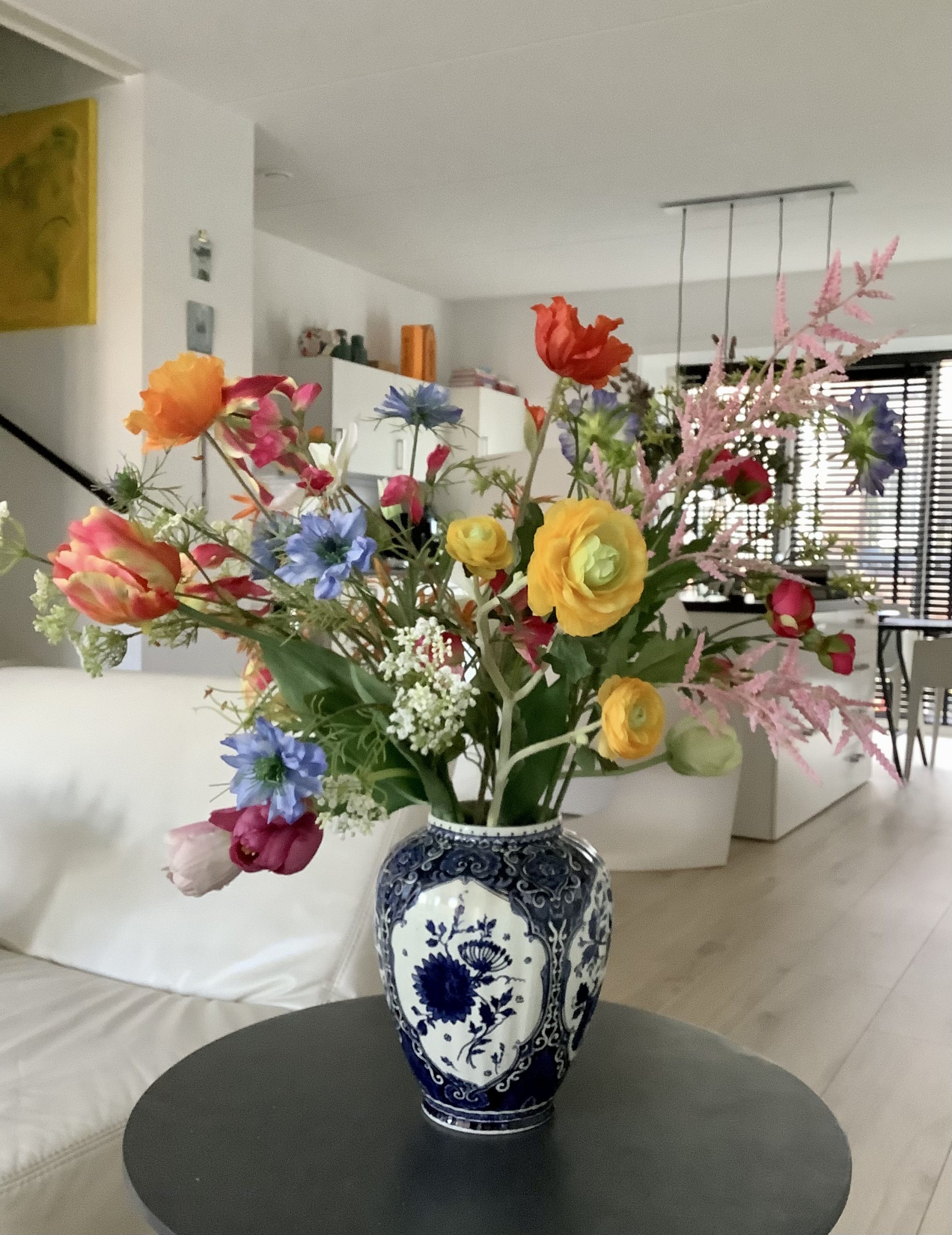 Boeket met 18 kunstbloemen