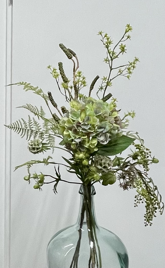 Groen kunstboeket met hortensia