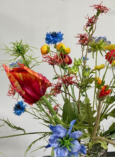 Boeket met rood/oranje papegaai tulpen